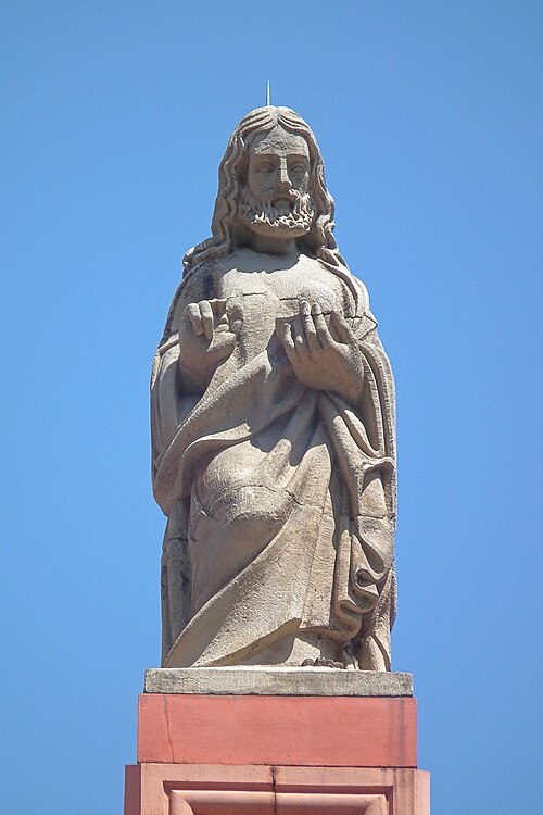 Statue of Christ
