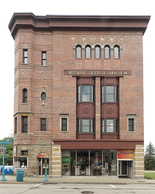 Front elevation of the Husler Building