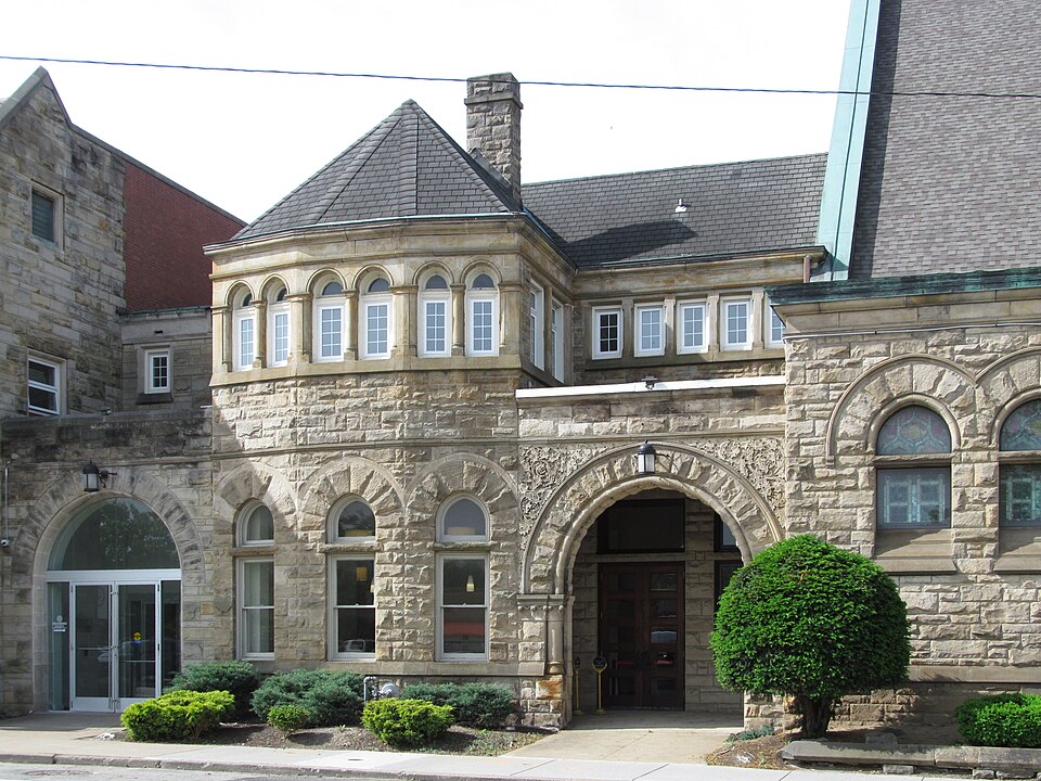 Station Street entrance