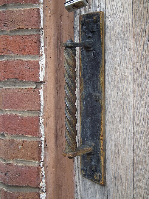 Door pull