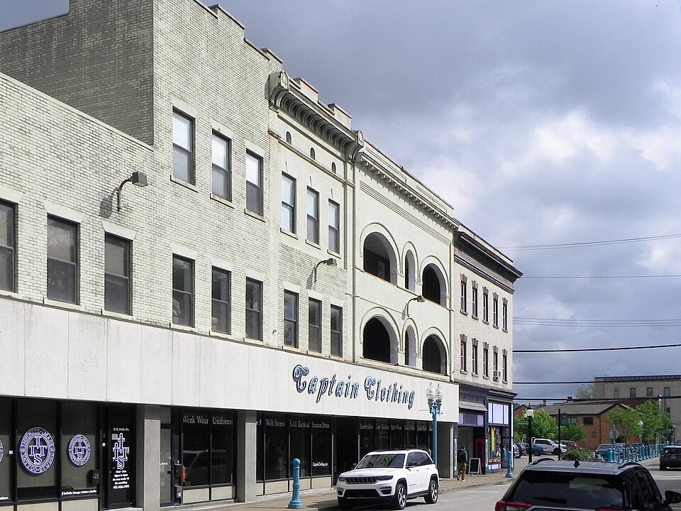 21–33 East Main Street