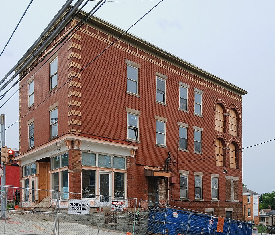 1600 Broadway, Beechview