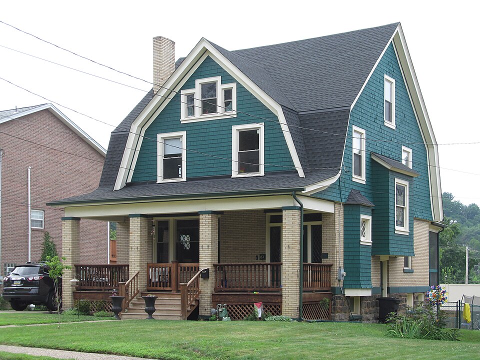 83 Ingram Avenue