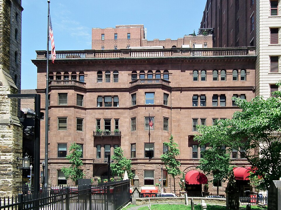 Duquesne Club from Trinity Churchyard