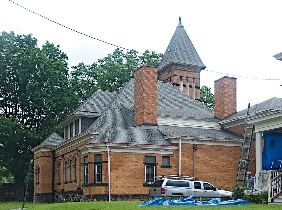 First Presbyterian Church (now Ingram Masonic Hall), Ingram, Pennsylvania