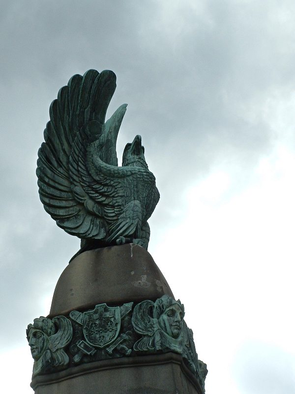 2011-04-17-west-end-park-war-memorial-04