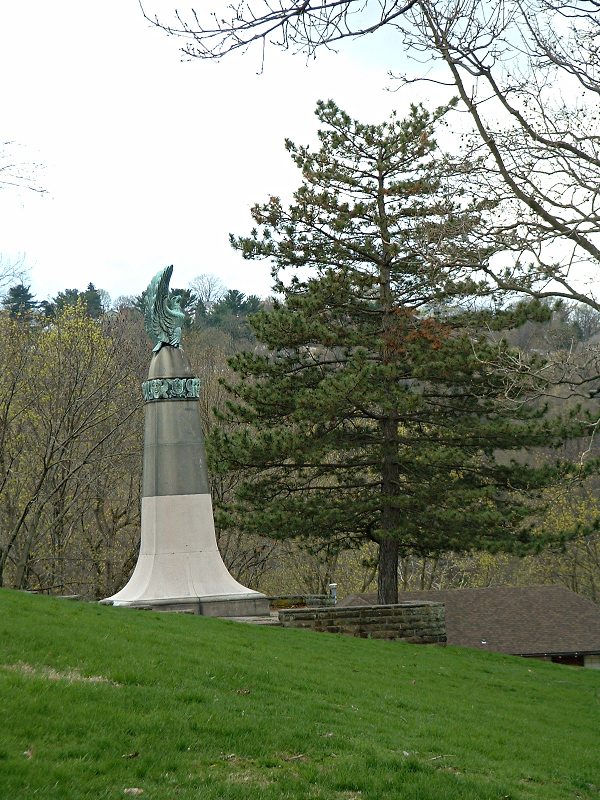 2011-04-17-west-end-park-war-memorial-05