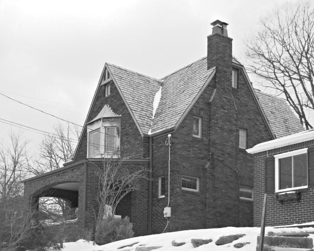 House in Sunset Hills, Mount Lebanon