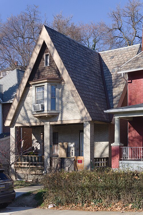327 Bausman Street