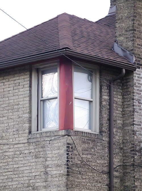 Corner window