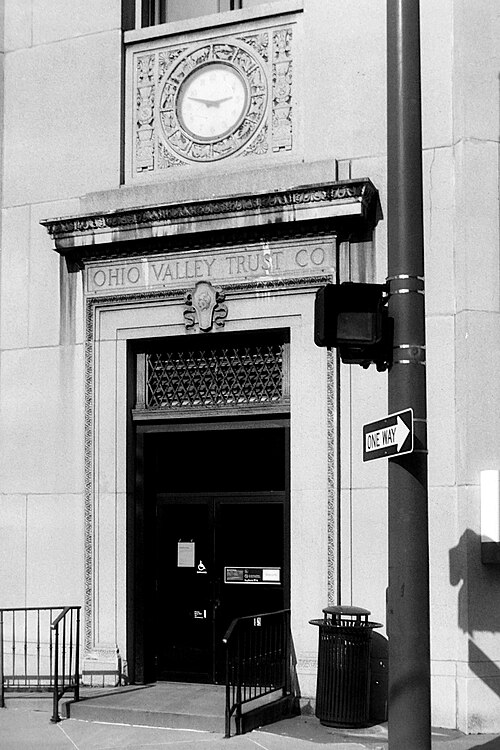 Ohio Valley Trust Company entrance