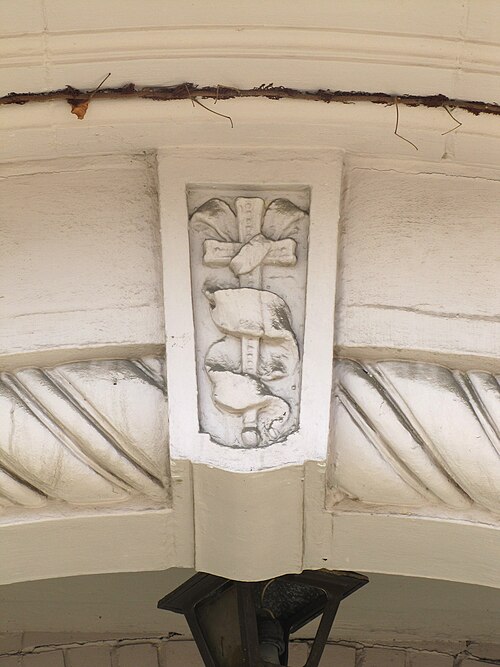 Cross in terra cotta