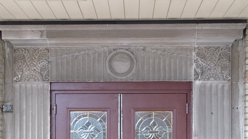 Entrance decorations