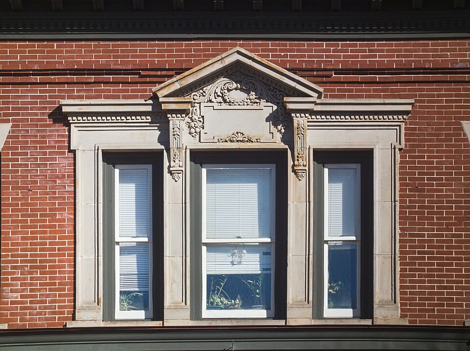 Center Window