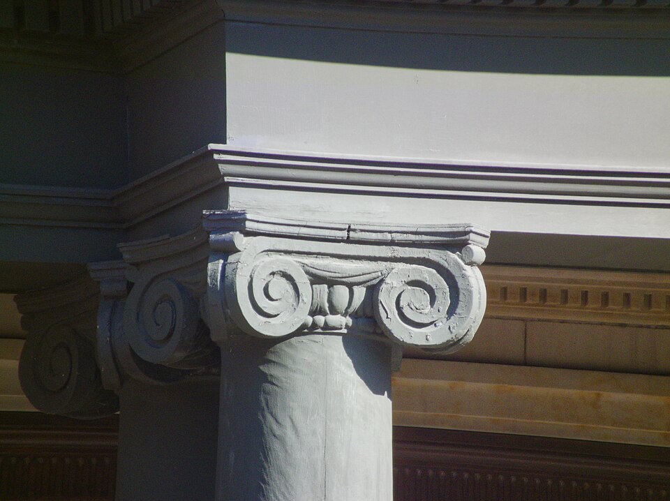 Ionic capital