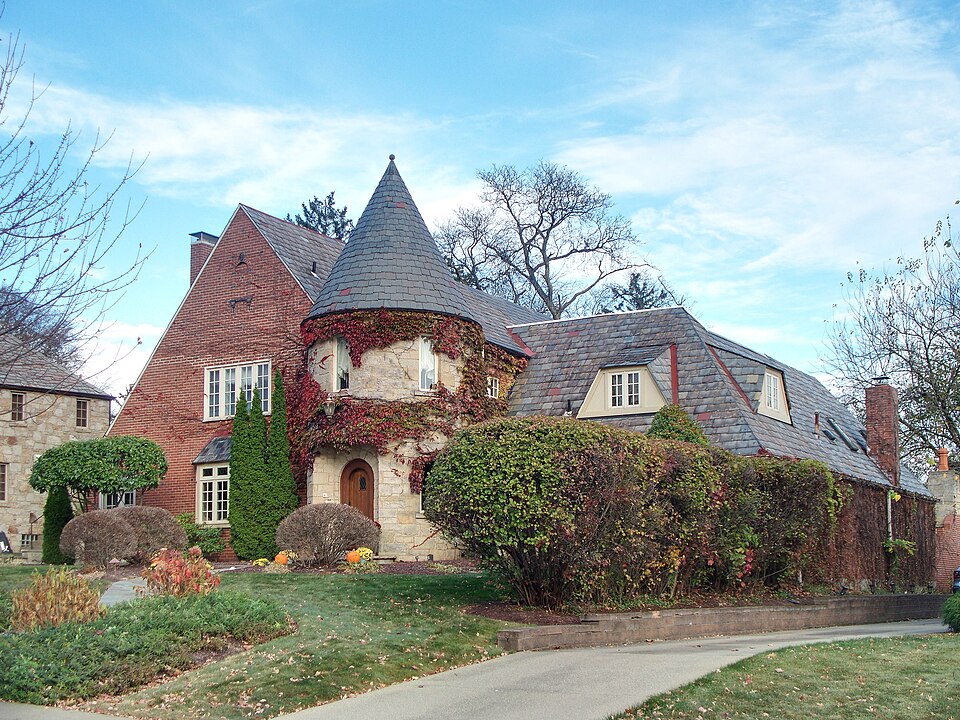75 Standish Boulevard