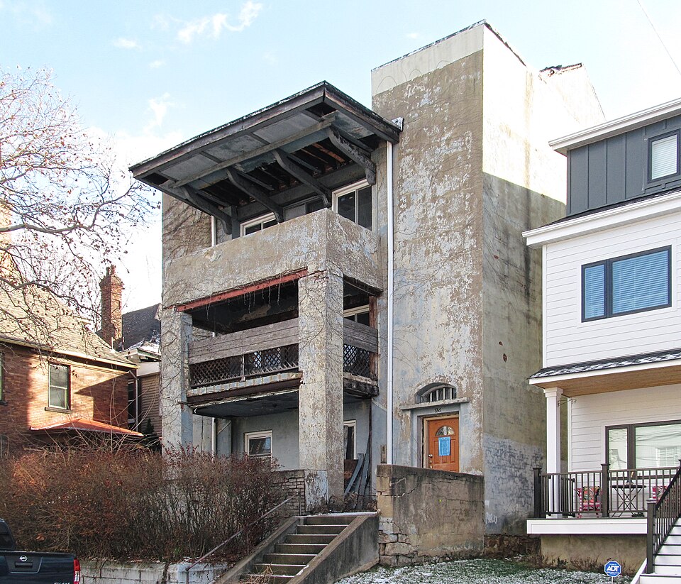 936 Mellon Street