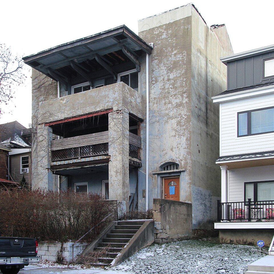 936 Mellon Street