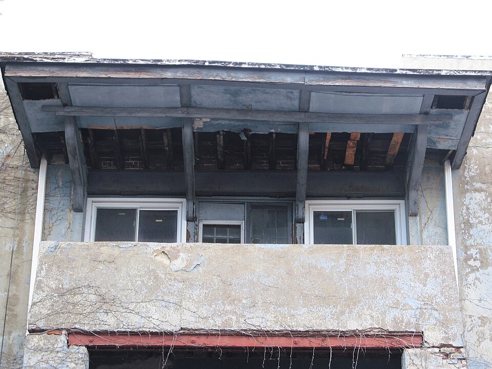 Upper balcony
