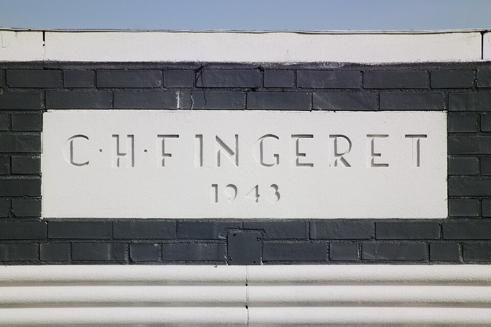 Inscription: C. H. Fingeret, 1943