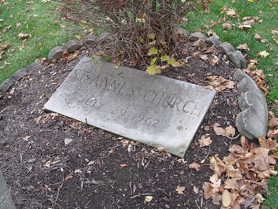 Date stone