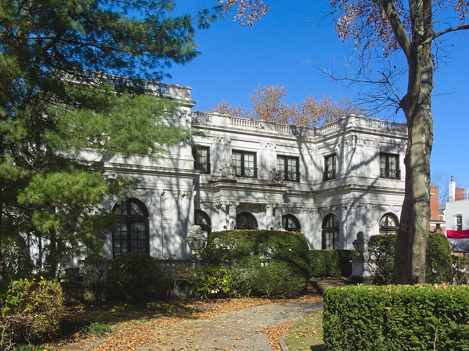 Moreland-Hoffstot House