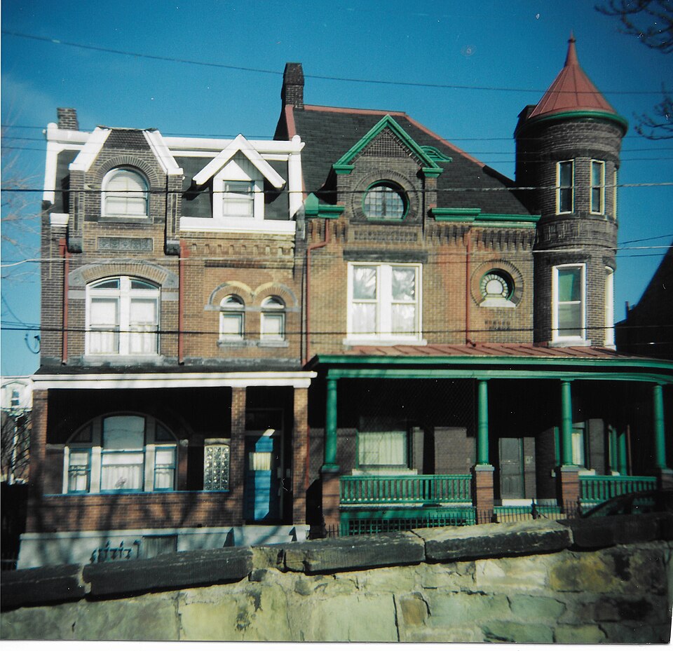 263 and 265 40th Street in 1999