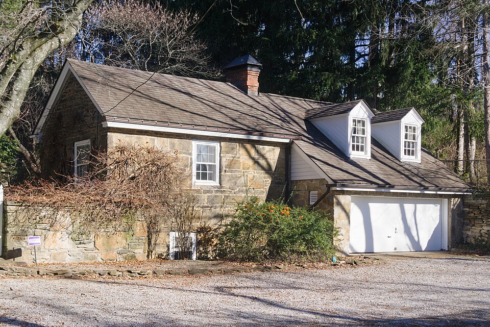 Spring house and garage