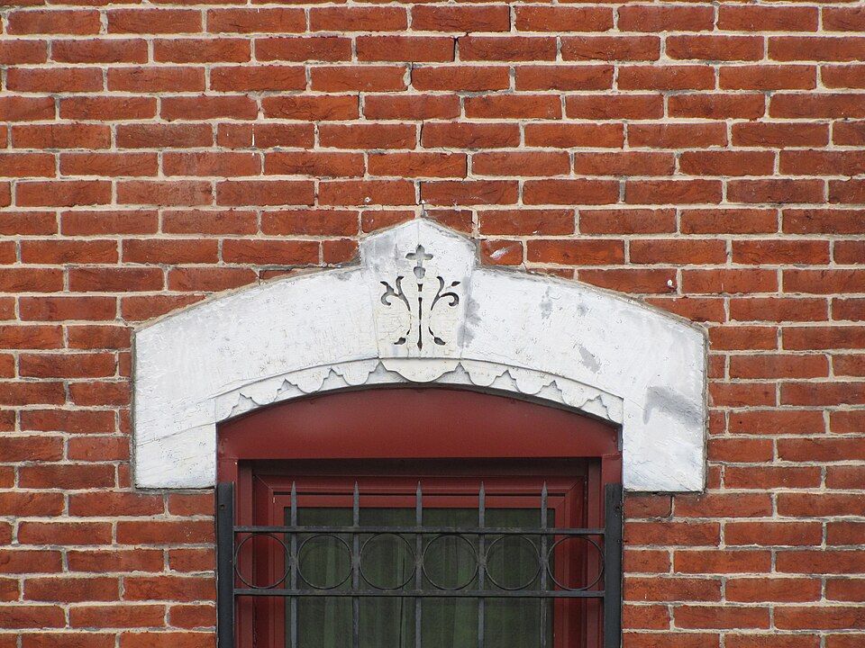 Lintel with incised decoration