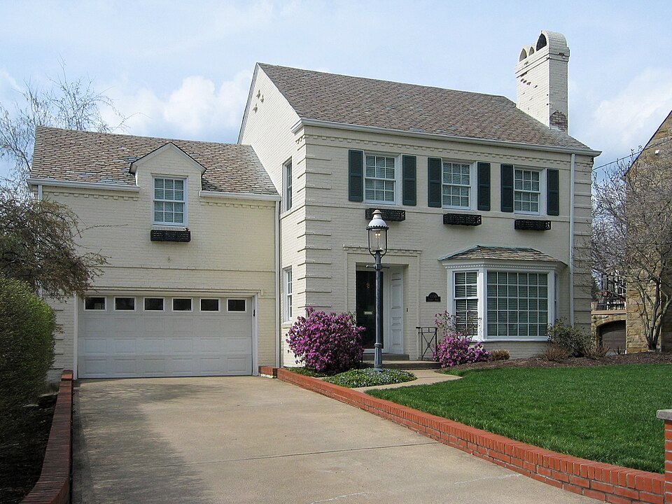 1350 Navahoe Drive