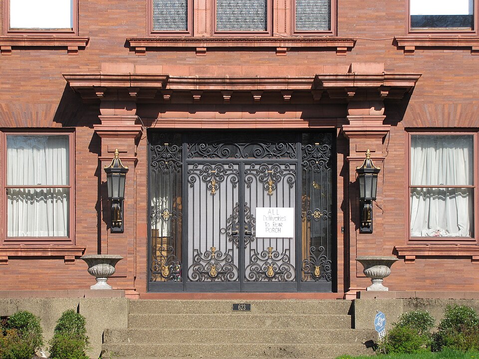 Front entrance to the Miller house