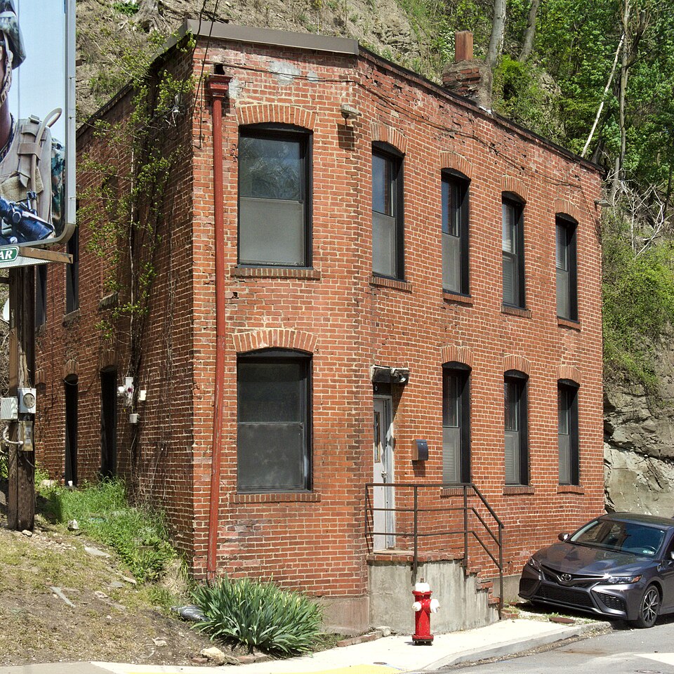 House at 18th and Crosman Streets