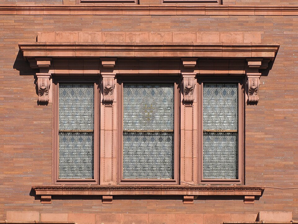 Windows with terra-cotta ornaments
