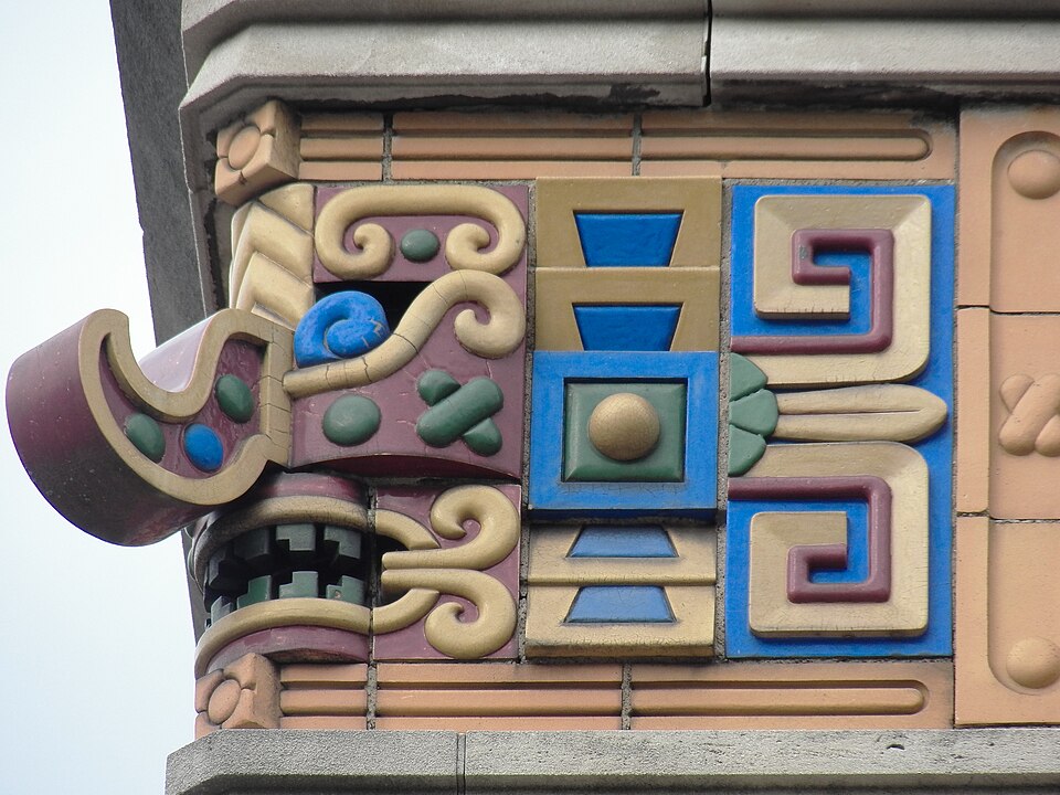 Corner of the frieze