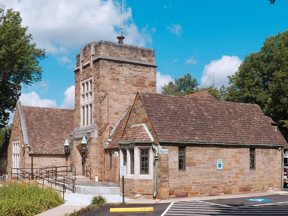 Edgewood borough building
