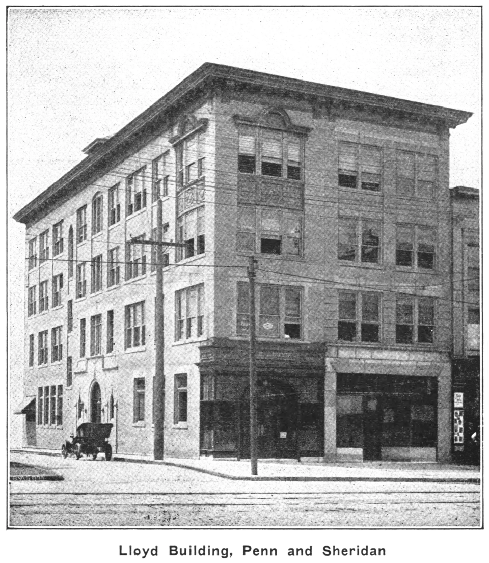 Lloyd building in 1907
