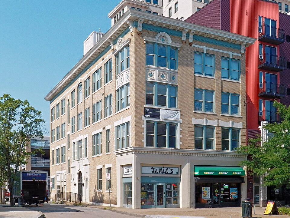 Lloyd Building