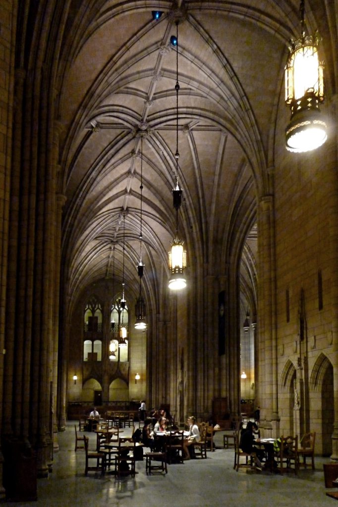 2013-06-03-Cathedral-of-Learning-Interior-03