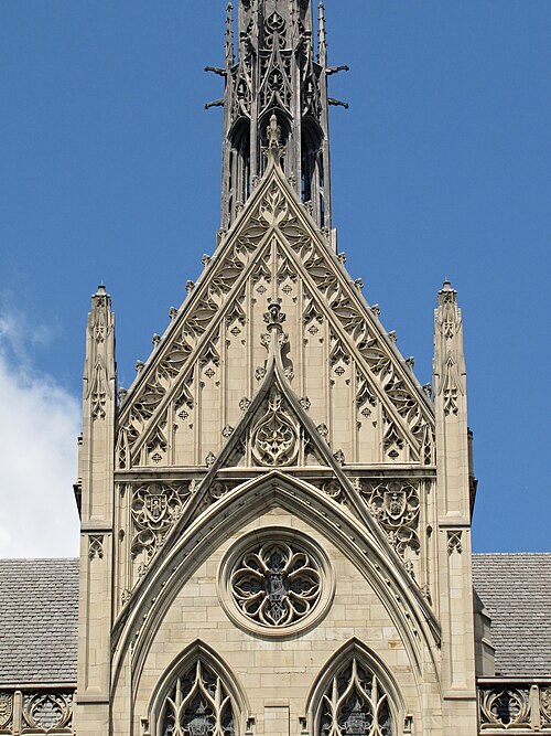 Transept gable