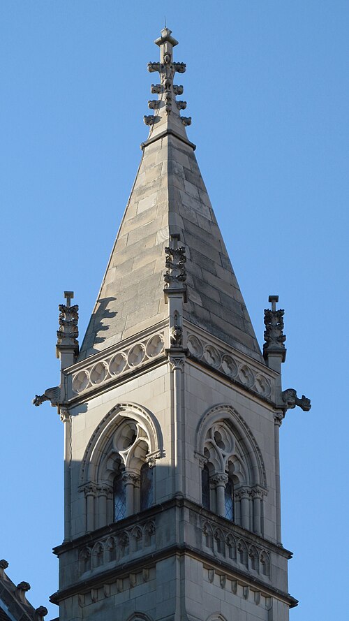 Transept tower