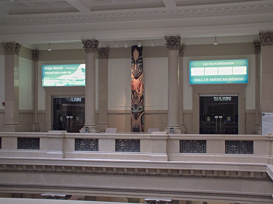 Entrance to the Polar World and Hall of American Indians galleries
