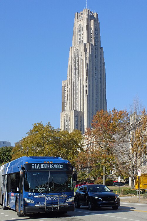 61A bus with Cathedral of Learning in the background