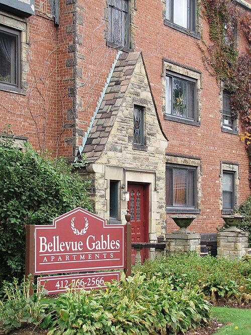 Bellevue Gables sign and entrance