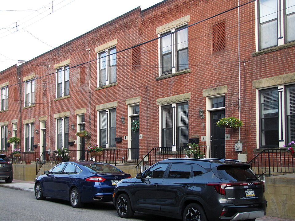 Pierce Steet rowhouses