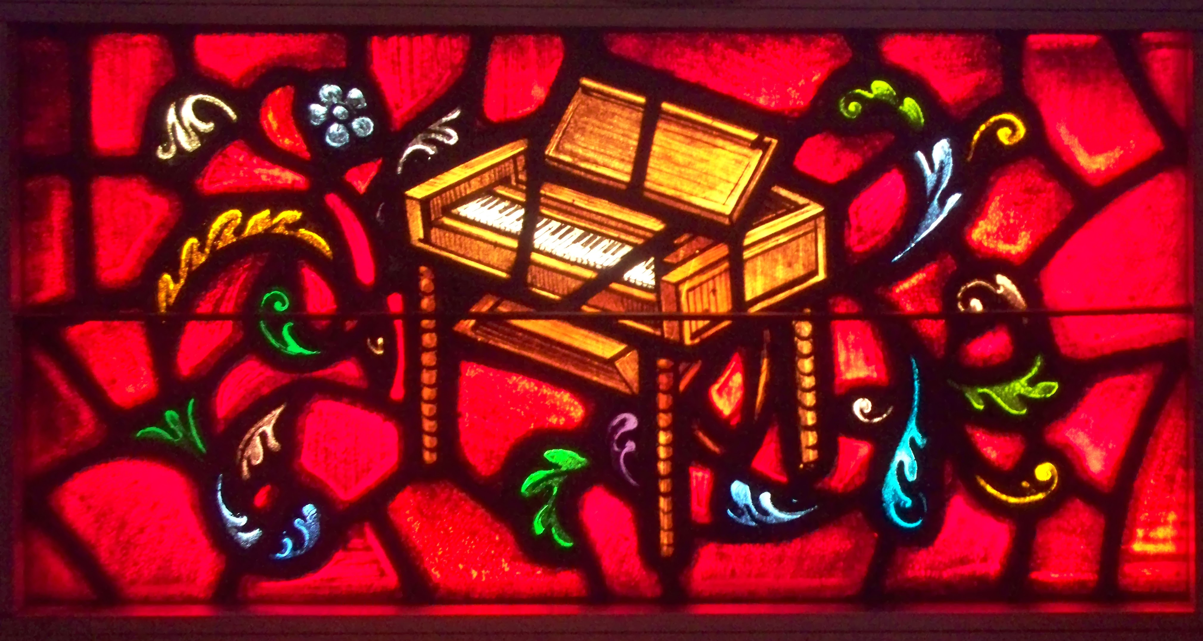 Melodeon in glass